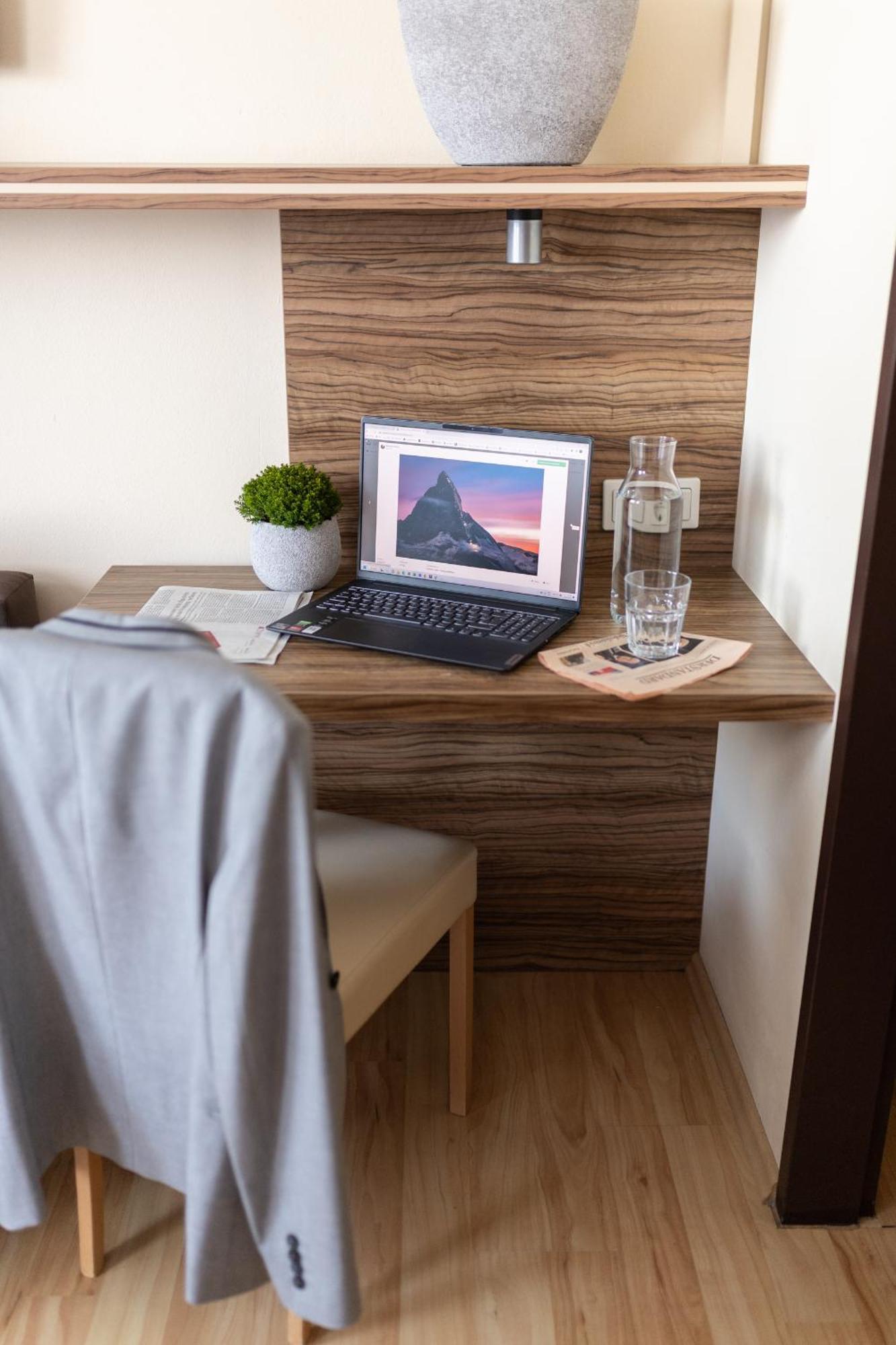 Hotel Maria Gramatneusiedl Kamer foto