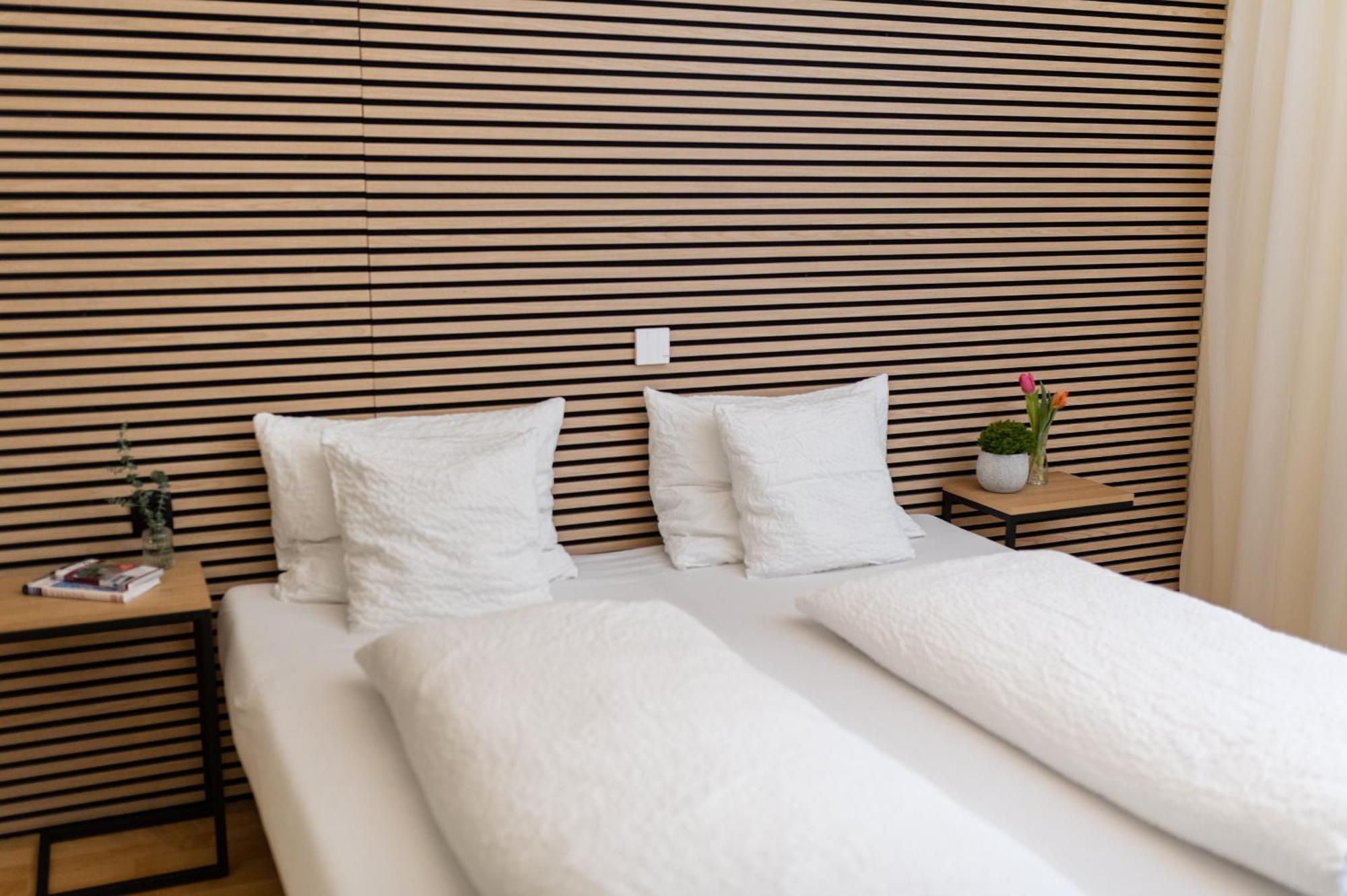 Hotel Maria Gramatneusiedl Buitenkant foto