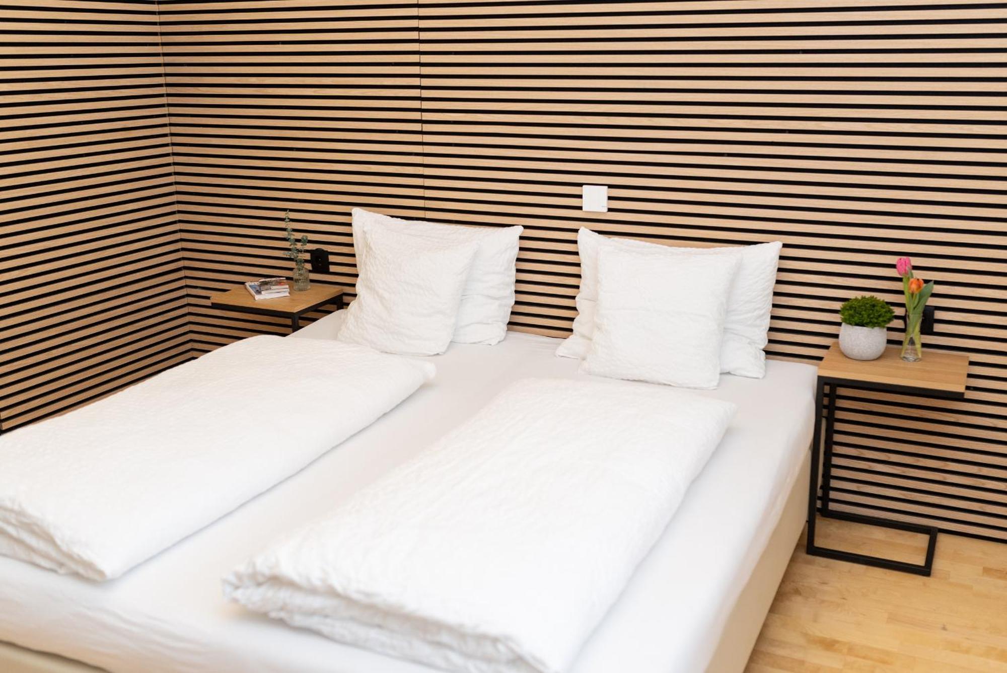 Hotel Maria Gramatneusiedl Buitenkant foto