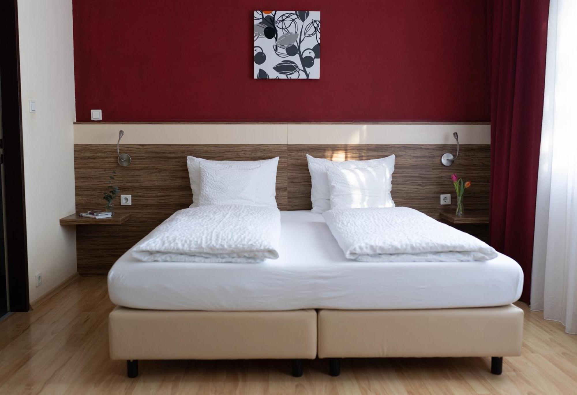 Hotel Maria Gramatneusiedl Kamer foto