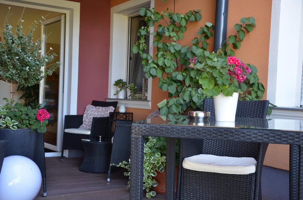 Hotel Maria Gramatneusiedl Buitenkant foto