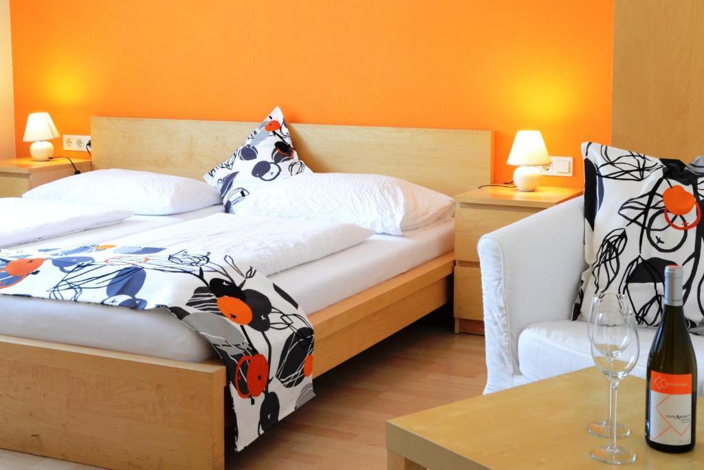 Hotel Maria Gramatneusiedl Buitenkant foto